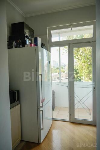 Satılır 3 otaqlı köhnə tikili 105 m², 28 May m., photo 15 from 20
