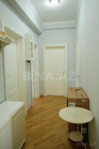 Satılır 3 otaqlı köhnə tikili 105 m², 28 May m., photo 19 from 20