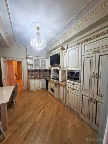 Продаётся 3-комн. новостройка 166 м², м. Низами, photo 4 from 12