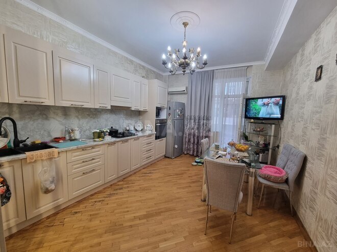 Продаётся 3-комн. новостройка 130 м², м. Элмляр Академиясы, photo 5 from 7