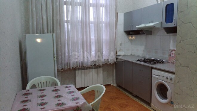 Сдаётся 2-комн. вторичка 60 м², Насиминский  р., photo 3 from 9