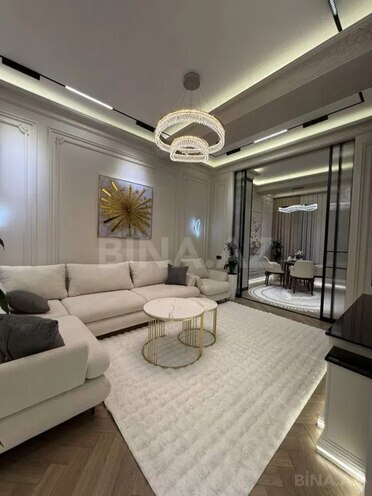 Сдаётся 2-комн. новостройка 70 м², м. Низами, photo 1 from 9