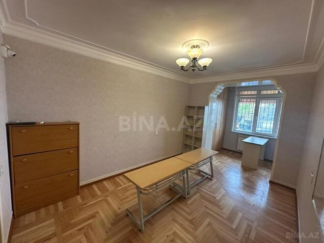 Продаётся 5-комн. вторичка 160 м², м. Кара Караев, photo 16 from 30