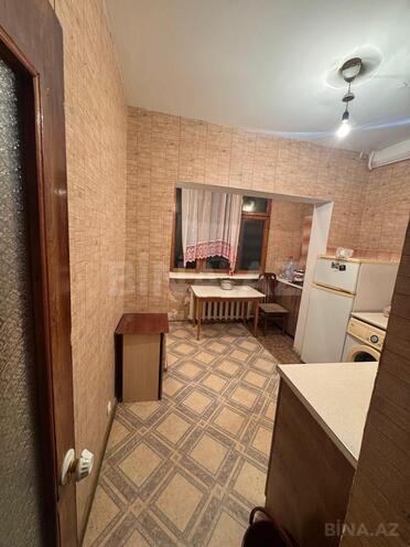 Satılır 2 otaqlı köhnə tikili 60 m², İnşaatçılar m., photo 6 from 11