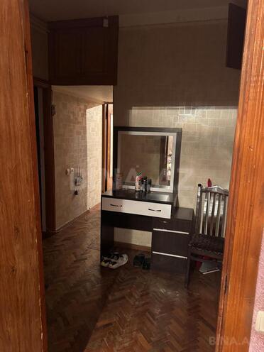 Satılır 2 otaqlı köhnə tikili 60 m², İnşaatçılar m., photo 5 from 11