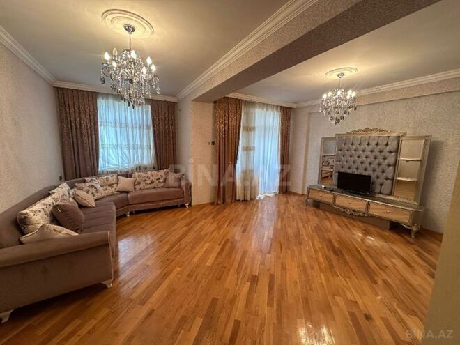 Продаётся 3-комн. новостройка 147 м², м. Иншаатчылар, photo 1 from 18