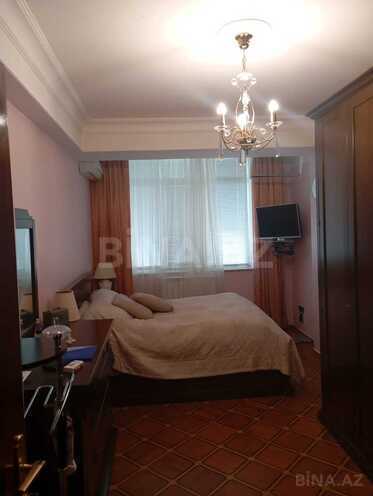 Satılır 5 otaqlı köhnə tikili 200 m², İçəri Şəhər m., photo 9 from 22