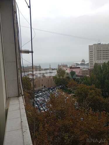 Satılır 5 otaqlı köhnə tikili 200 m², İçəri Şəhər m., photo 16 from 22