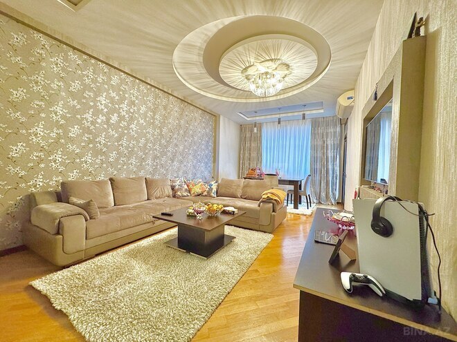 Продаётся 2-комн. новостройка 103 м², м. Кара Караев, photo 3 from 14