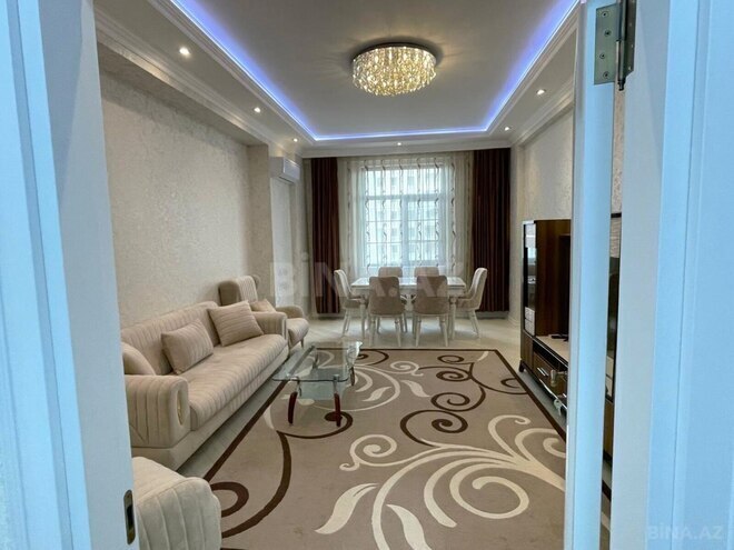 Сдаётся 3-комн. новостройка 120 м², м. Элмляр Академиясы, photo 3 from 17