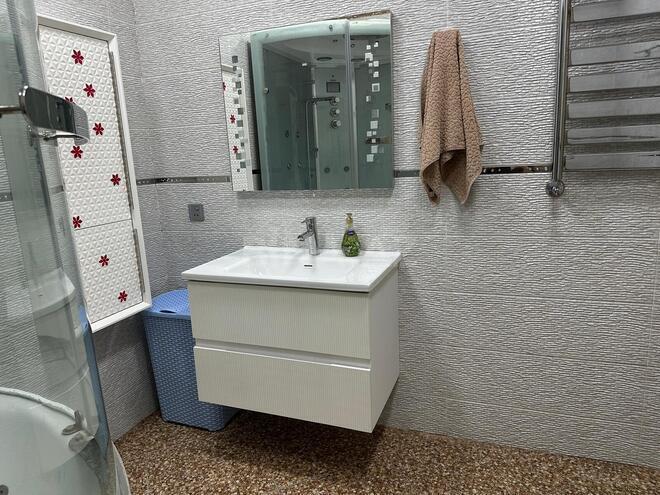 İcarəyə verilir 2 otaqlı yeni tikili 110 m², 28 May m., photo 17 from 27