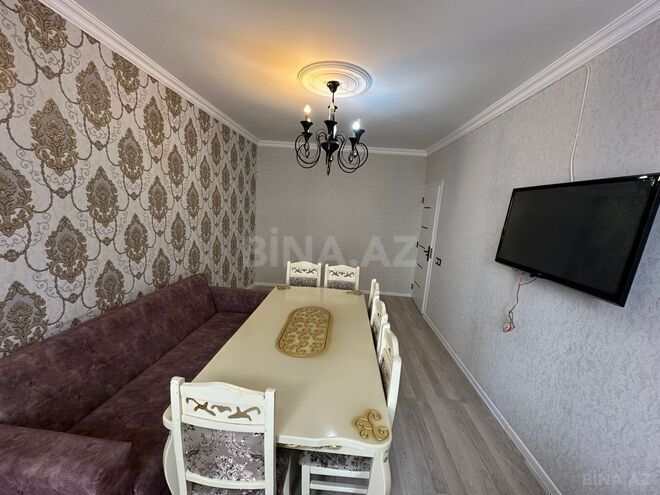 Продаётся 2-комн. вторичка 65 м², м. Ази Асланов, photo 1 from 10