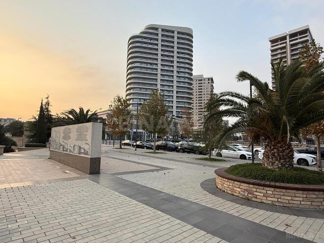 Satılır 4 otaqlı yeni tikili 220 m², Ağ şəhər q., photo 1 from 15