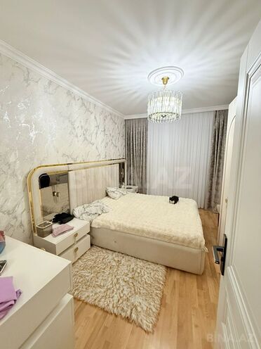 Продаётся 4-комн. вторичка 78 м², м. Ази Асланов, photo 1 from 14