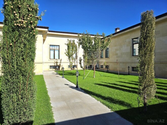 Satılır 8 otaqlı həyət evi/bağ evi 1 000 m², Şüvəlan q., photo 1 from 32