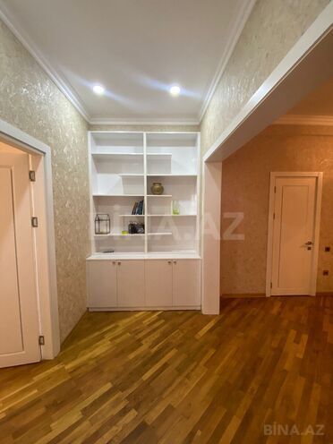 İcarəyə verilir 3 otaqlı yeni tikili 159 m², 28 May m., photo 24 from 30