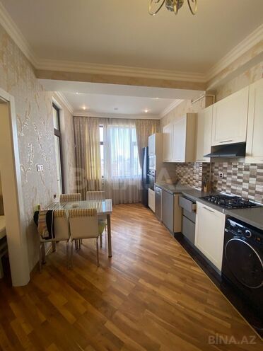 İcarəyə verilir 3 otaqlı yeni tikili 159 m², 28 May m., photo 27 from 30