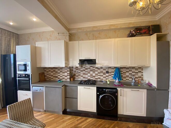 İcarəyə verilir 3 otaqlı yeni tikili 159 m², 28 May m., photo 1 from 30