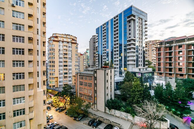 İcarəyə verilir 3 otaqlı yeni tikili 175 m², 28 May m., photo 24 from 25