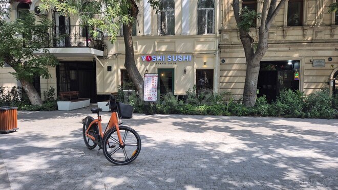 Satılır 3 otaqlı köhnə tikili 105 m², Sahil m., photo 1 from 8
