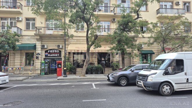 Satılır 3 otaqlı köhnə tikili 105 m², Sahil m., photo 3 from 8