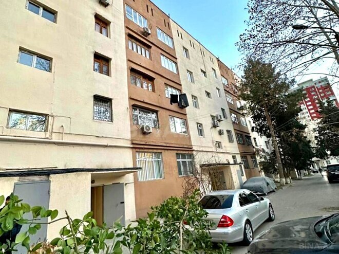Satılır 4 otaqlı köhnə tikili 115 m², Qara Qarayev m., photo 6 from 24