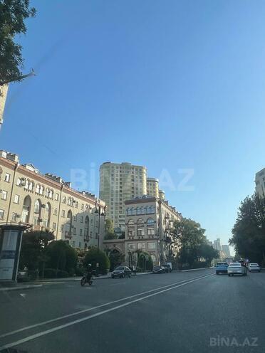 Продаётся 2-комн. вторичка 65 м², м. Низами, photo 11 from 22