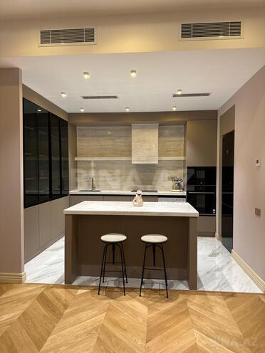 İcarəyə verilir 3 otaqlı yeni tikili 125 m², Bayıl q., photo 21 from 24