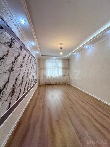 Продаётся 3-комн. вторичка 65 м², м. Ази Асланов, photo 1 from 17