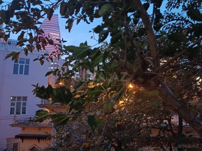 Satılır 3 otaqlı köhnə tikili 115 m², İçəri Şəhər m., photo 3 from 18