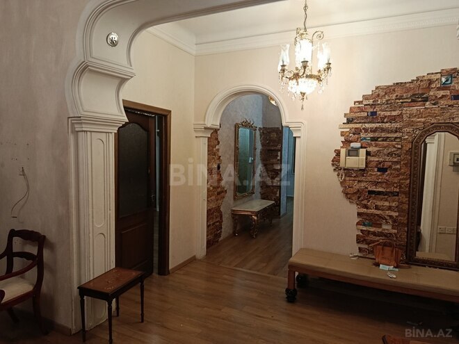 Satılır 3 otaqlı köhnə tikili 115 m², İçəri Şəhər m., photo 10 from 18