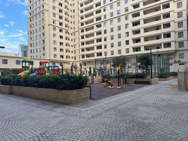 Satılır 4 otaqlı yeni tikili 174 m², 28 May m., photo 1 from 10
