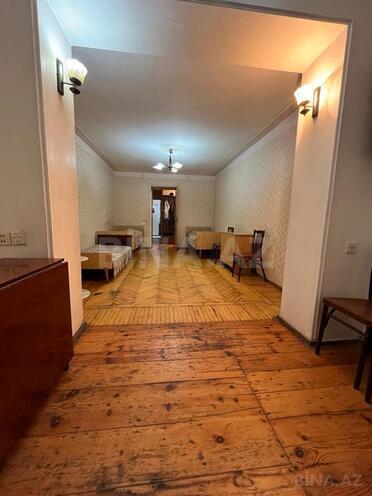 Продаётся 3-комн. вторичка 65 м², м. Нариман Нариманов, photo 6 from 13