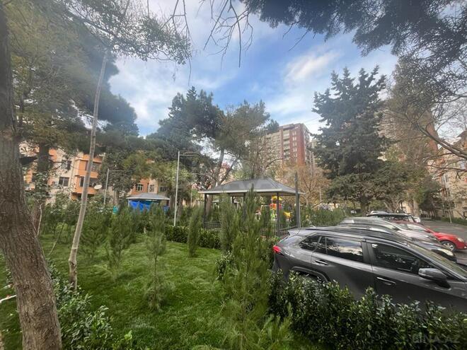 Продаётся 3-комн. вторичка 65 м², м. Нариман Нариманов, photo 3 from 13