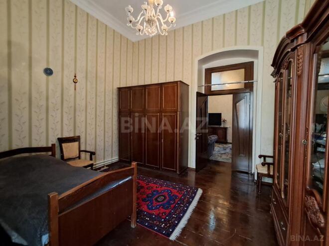Satılır 4 otaqlı köhnə tikili 130 m², Bayıl q., photo 11 from 13