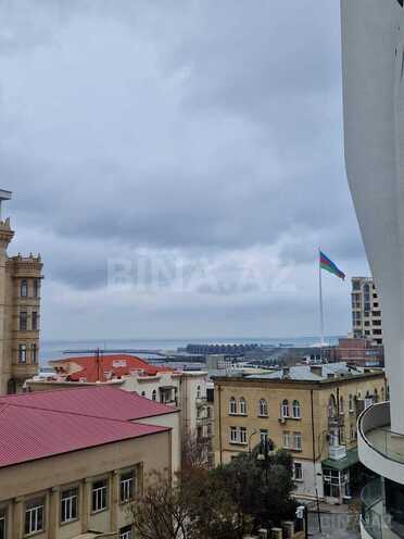 İcarəyə verilir 2 otaqlı yeni tikili 70 m², Bayıl q., photo 12 from 13