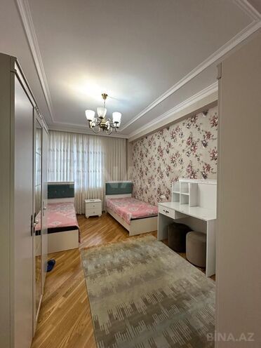 İcarəyə verilir 4 otaqlı yeni tikili 200 m², 28 May m., photo 8 from 14