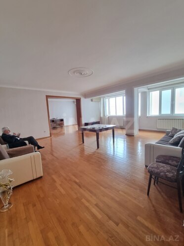 Продаётся 4-комн. новостройка 190 м², м. Низами, photo 3 from 17