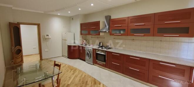 İcarəyə verilir 3 otaqlı yeni tikili 140 m², Gənclik m., photo 10 from 15