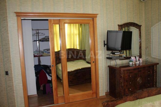 Satılır 7 otaqlı həyət evi/bağ evi 336 m², İnşaatçılar m., photo 14 from 32