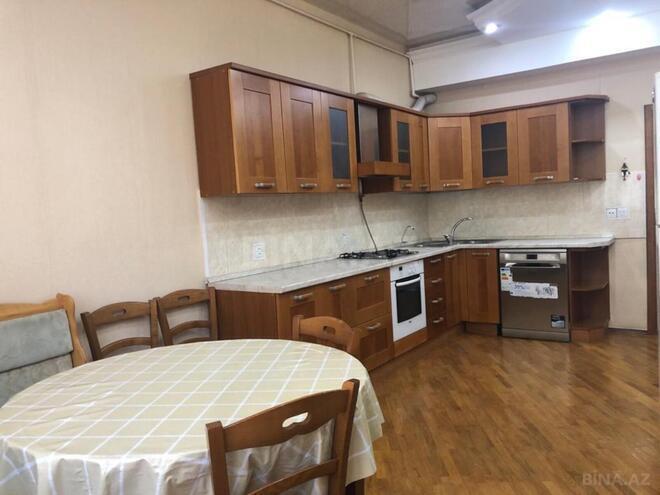 Продаётся 3-комн. новостройка 200 м², м. Элмляр Академиясы, photo 6 from 14