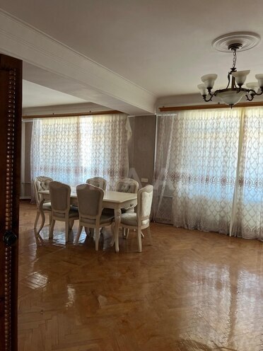 Satılır 5 otaqlı köhnə tikili 200 m², İçəri Şəhər m., photo 14 from 32