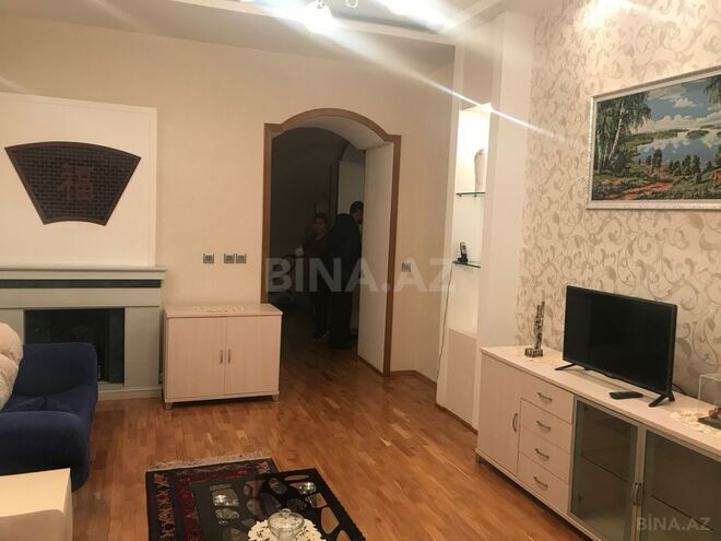 Сдаётся 4-комн. вторичка 200 м², м. Сахил, photo 6 from 32