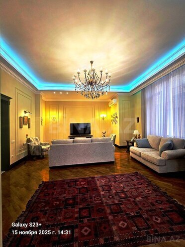 Satılır 6 otaqlı həyət evi/bağ evi 400 m², Novxanı q., photo 7 from 32