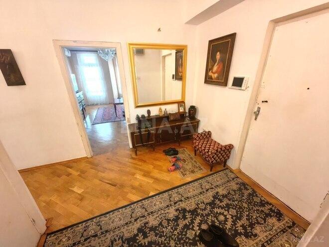 Продаётся 4-комн. вторичка 170 м², м. Ичеришехер, photo 25 from 32