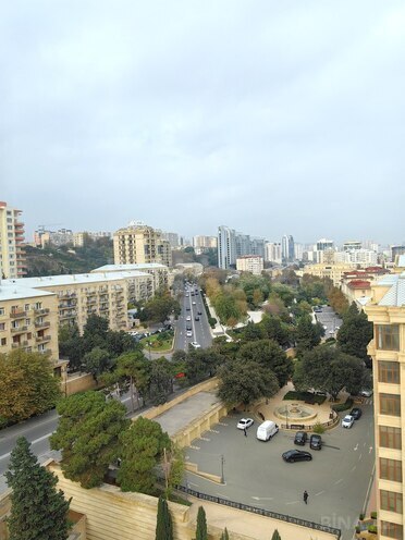 Продаётся 4-комн. вторичка 170 м², м. Ичеришехер, photo 18 from 32