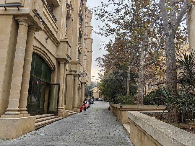 Продаётся 4-комн. вторичка 170 м², м. Ичеришехер, photo 8 from 32