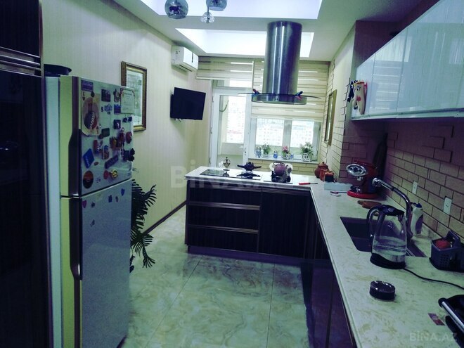 Продаётся 4-комн. новостройка 180 м², м. Элмляр Академиясы, photo 26 from 29