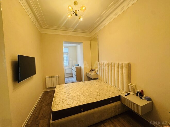 Satılır 2 otaqlı köhnə tikili 65 m², Nizami m., photo 6 from 10
