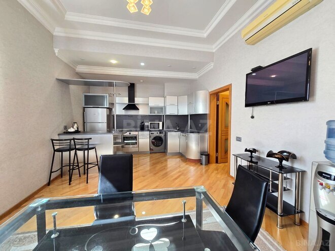 İcarəyə verilir 3 otaqlı yeni tikili 190 m², Gənclik m., photo 12 from 23
